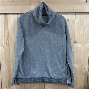 Nike Women’s gray Sweatshirt